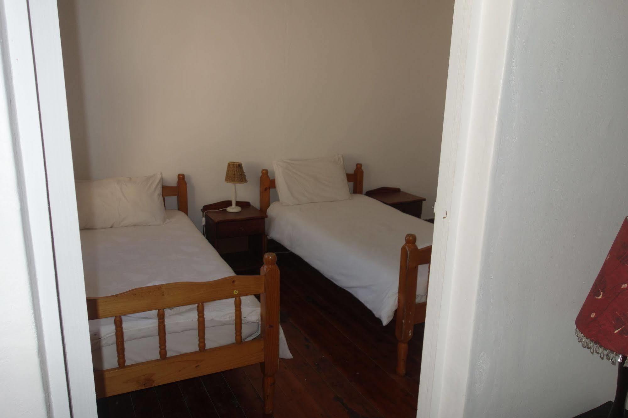 Blue Ocean Dive Resort Umkomaas Buitenkant foto